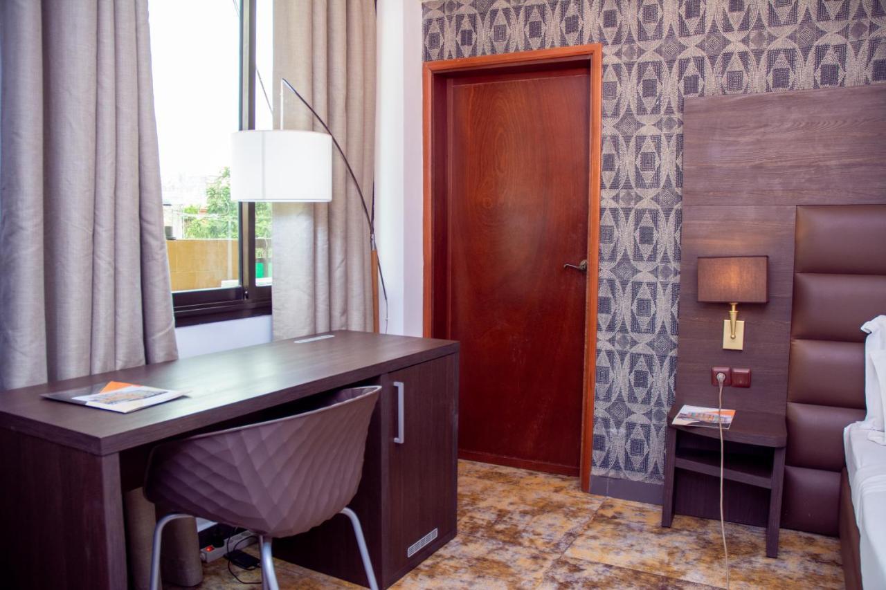 New Heaven Hotel Yaoundé Eksteriør bilde
