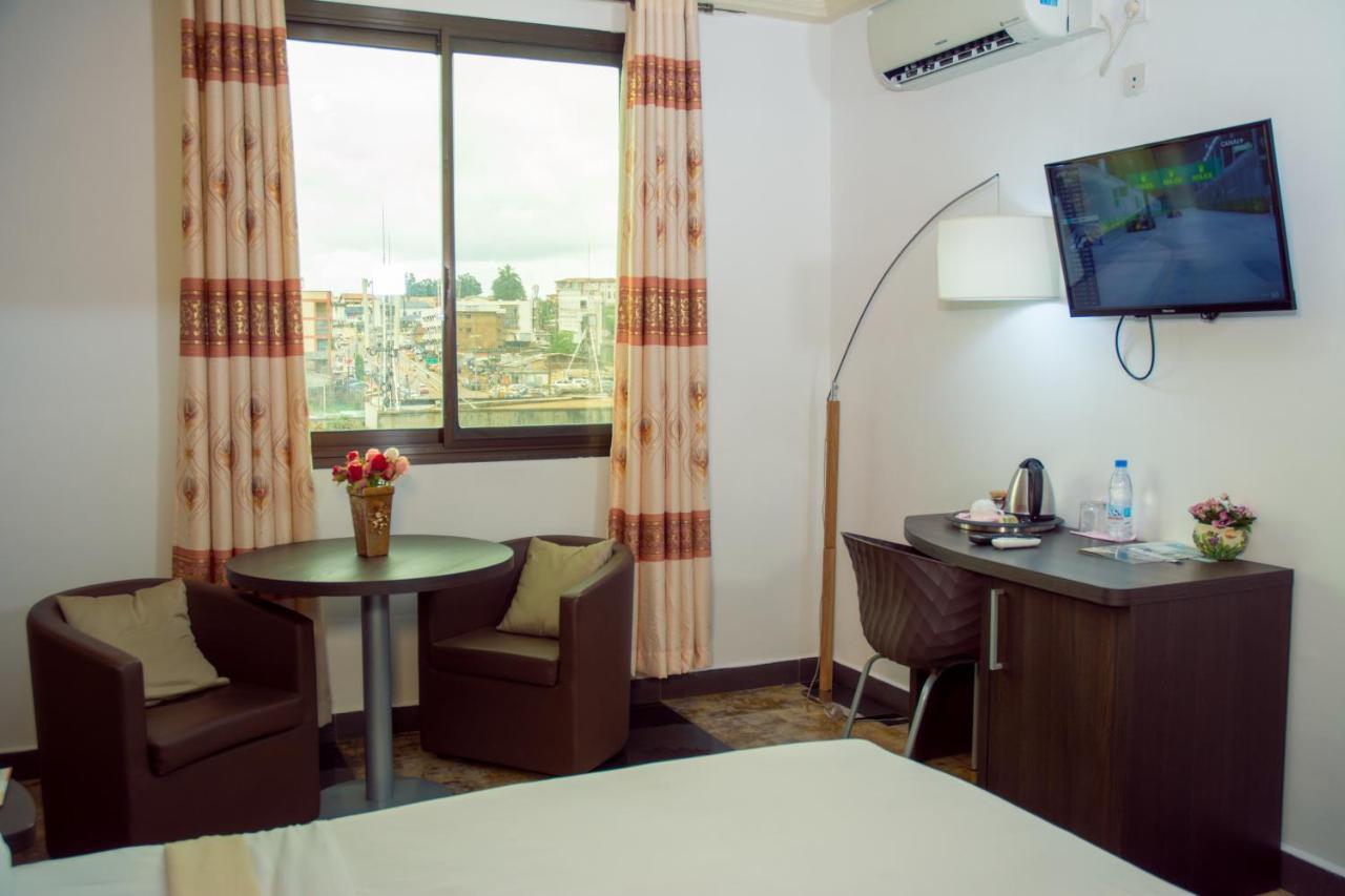 New Heaven Hotel Yaoundé Eksteriør bilde