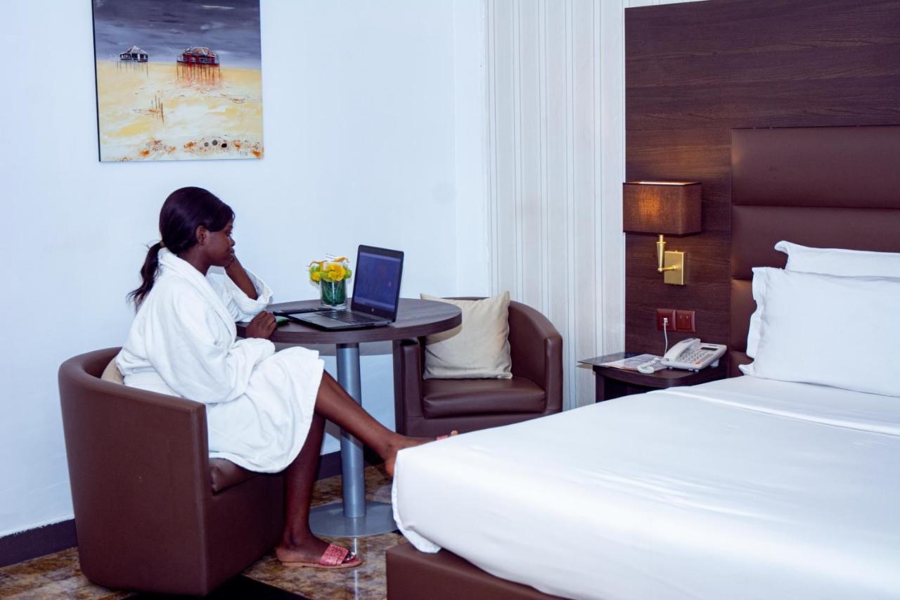 New Heaven Hotel Yaoundé Eksteriør bilde
